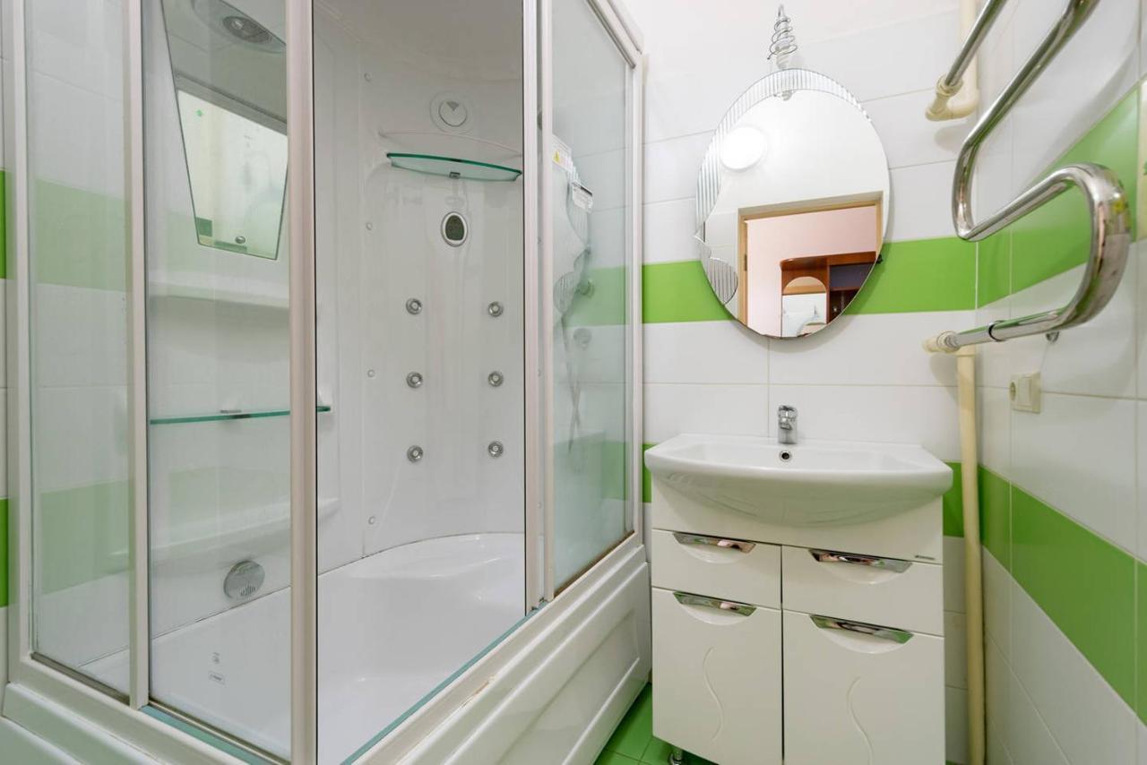 Nadezhda Apartment On Nauryzbay Batyra 37/1 อัลมาตี ภายนอก รูปภาพ